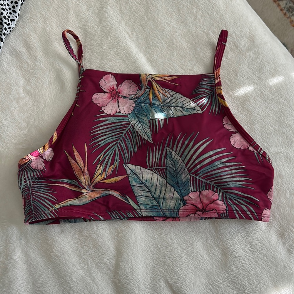 Billabong swim top
